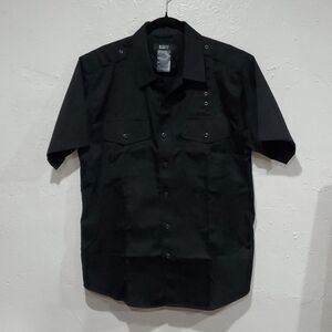 5.11 Tactical Men's Short Sleeve Shirt in Black